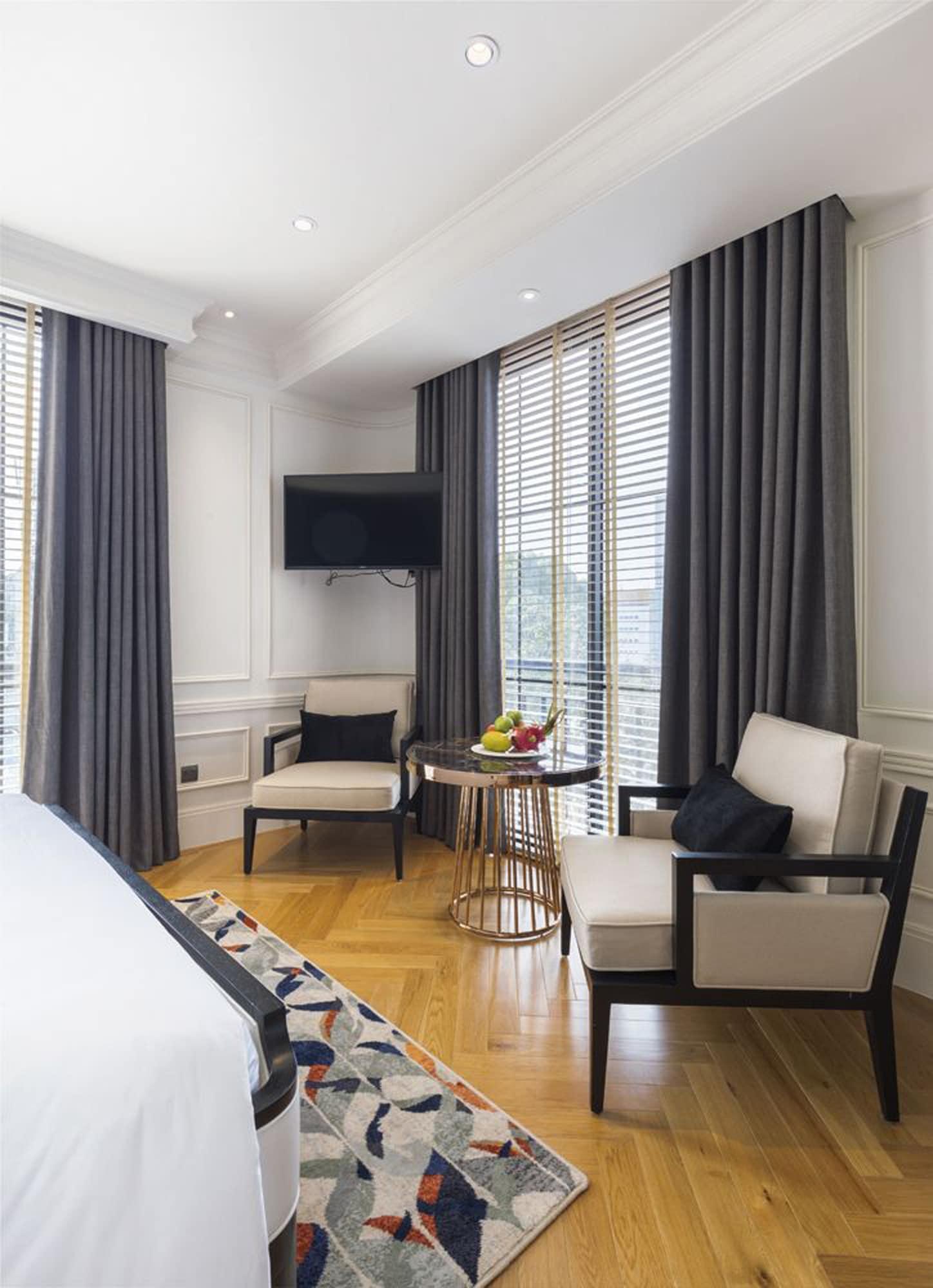 Bach Saigon 4*
