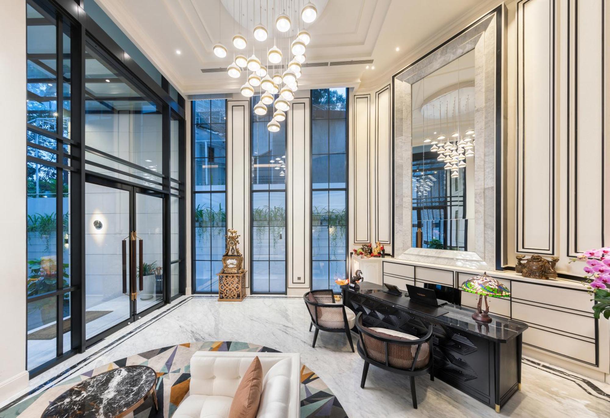 Bach Saigon Hotel 4*